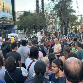 Servidores municipais em assembleia em Divinópolis após aprovação da reforma da previdência do Diviprev