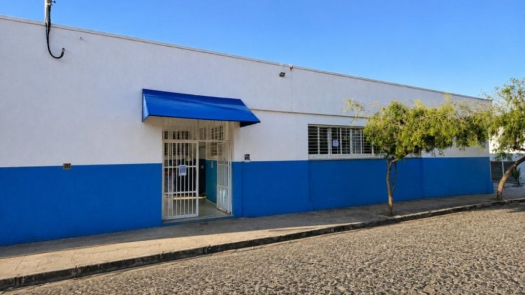 Homem b&ecirc;bado comete racismo e importuna&ccedil;&atilde;o sexual em posto de sa&uacute;de de Divin&oacute;polis