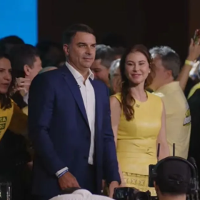 Flávio Bolsonaro durante convenção nacional do PL que oficializou sua candidatura à Presidência