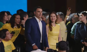 Flávio Bolsonaro durante convenção nacional do PL que oficializou sua candidatura à Presidência