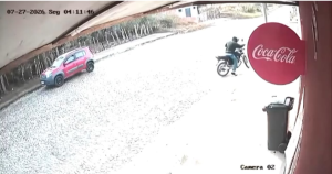 Honda CG 150 Fan preta furtada no bairro São Simão, em Divinópolis