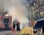 Incêndio em carro em Pará de Minas destrói veículo no bairro Novo Horizonte