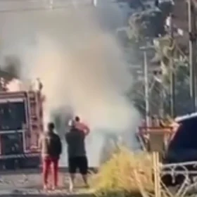 Incêndio em carro em Pará de Minas destrói veículo no bairro Novo Horizonte