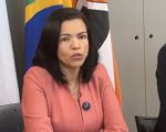 Prefeita Janete Aparecida durante coletiva sobre a greve dos servidores em Divinópolis