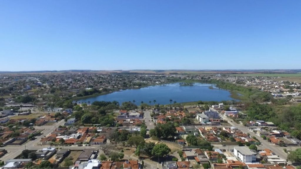 Lagoa da Prata abre concurso com 105 vagas e sal&aacute;rios de at&eacute; R$ 21 mil
