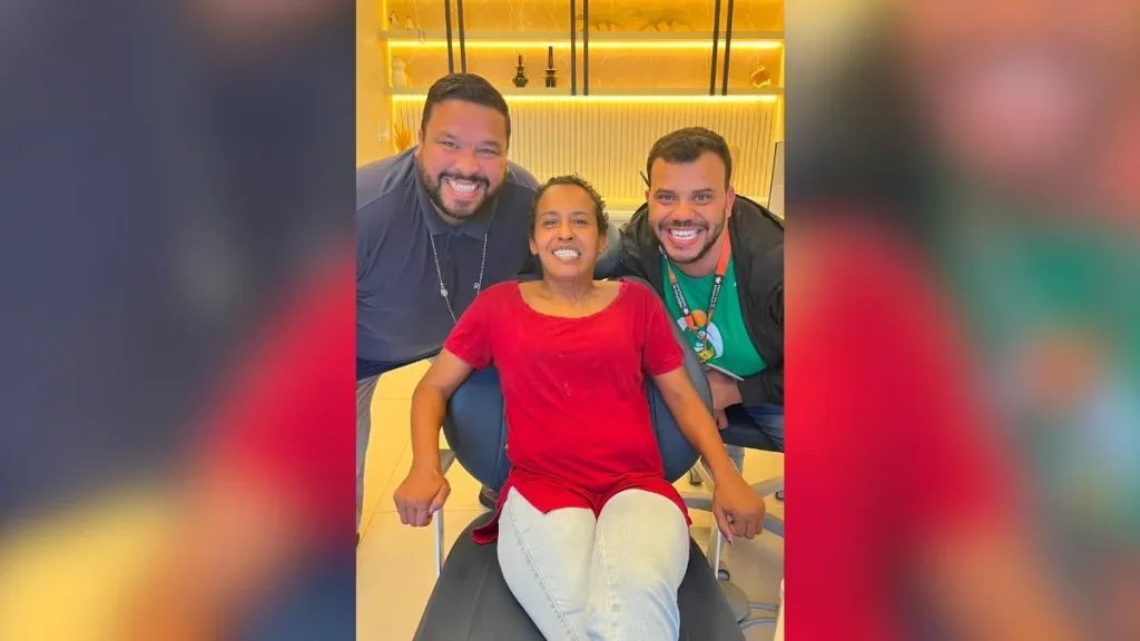 Maria de Divin&oacute;polis durante reencontro ap&oacute;s tratamento