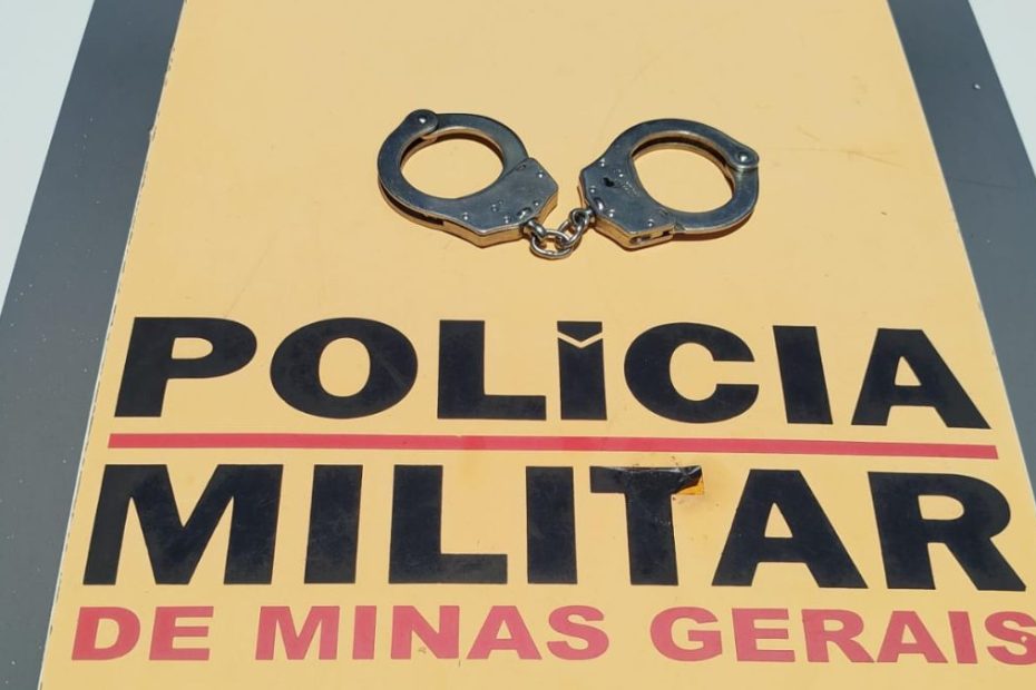 Blitz da Polícia Militar Rodoviária na MG-050, em Carmo do Cajuru, onde foragido foi preso