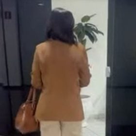 Prefeita Janete Aparecida no 7º Departamento da Polícia Civil de Divinópolis registrando boletim de ocorrência