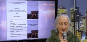 O Divã como Espelho: Como a Psicanálise redefine a formação do indivíduo