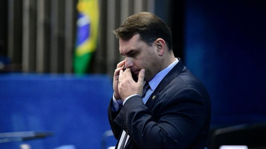 Republicanos indica n&atilde;o apoiar Fl&aacute;vio Bolsonaro: como fica o cen&aacute;rio em Minas?
