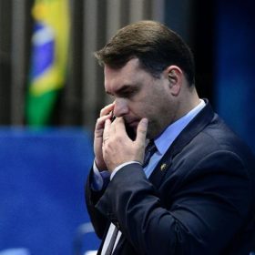 Republicanos indica não apoiar Flávio Bolsonaro: como fica o cenário em Minas?