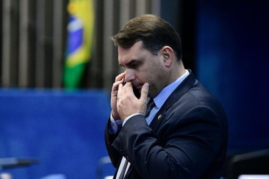 Republicanos indica não apoiar Flávio Bolsonaro: como fica o cenário em Minas?