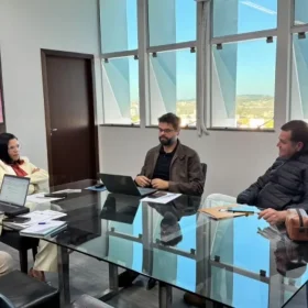 Prefeitura negocia reposição dos dias parados após greve em Divinópolis