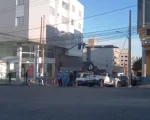 Obra da Copasa danifica semáforo em Divinópolis