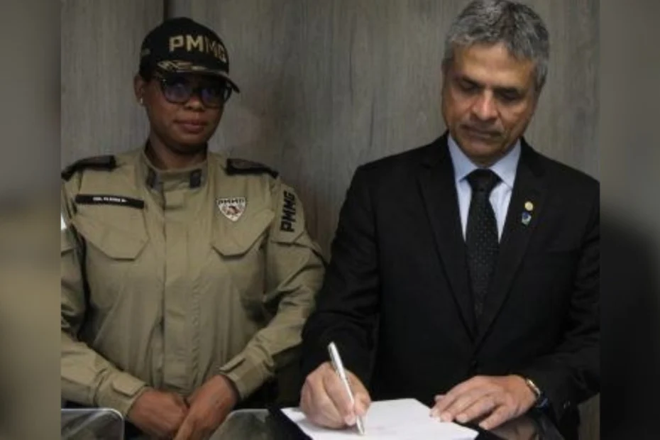 TRE-MG e Pol&iacute;cia Militar assinam conv&ecirc;nio para seguran&ccedil;a das urnas nas Elei&ccedil;&otilde;es 2026