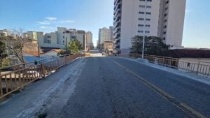 Viaduto do Esplanada em Divinópolis durante obras de recuperação estrutural
