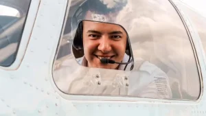 Piloto que sobreviveu à queda de avião em Mateus Leme recebe alta médica