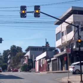 Novo semáforo instalado na Avenida Brigadeiro Cabral em Divinópolis