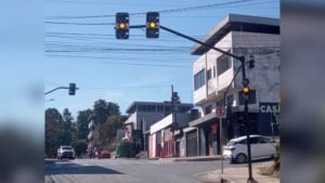 Novo semáforo instalado na Avenida Brigadeiro Cabral em Divinópolis