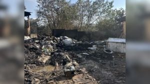 Galpões são interditados após incêndio no bairro São Geraldo em Divinópolis