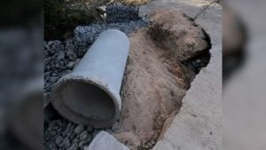 Gabião localizado na região do bairro Serra Verde em Divinópolis