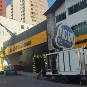 Estúdio Móvel da Nova Sertaneja estará na Locamáquinas em Divinópolis