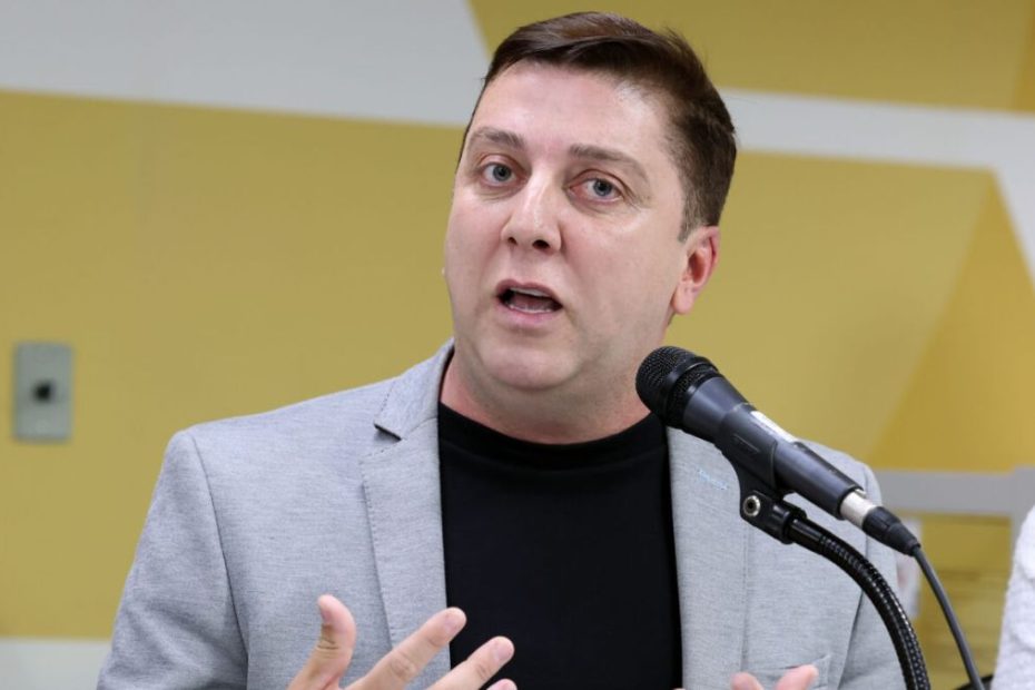 Avante oficializa candidatura de Têko a deputado estadual