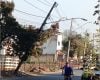 Avenida Ayrton Senna é interditada em Divinópolis após risco de queda de poste