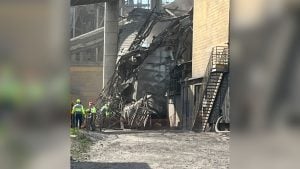 Acidente de trabalho em mineradora na BR-354 em Arcos