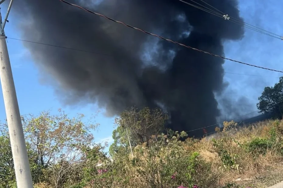Incêndio em depósito é registrado em Carmo do Cajuru