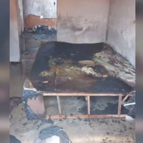 Incêndio atinge residência no bairro Piedade, em Itaúna