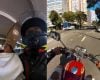 Motoboy abre caminho para ajudar mulher que passava mal a chegar ao hospital em BH