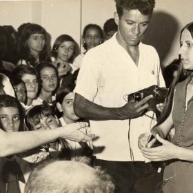 Conheça a historia de Chico Pires, nome histórico do rádio de Divinópolis