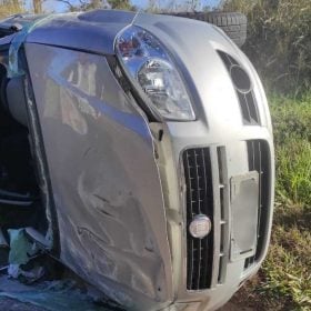 Idosa fica ferida após carro capotar na MG-050, entre Divinópolis e Itaúna