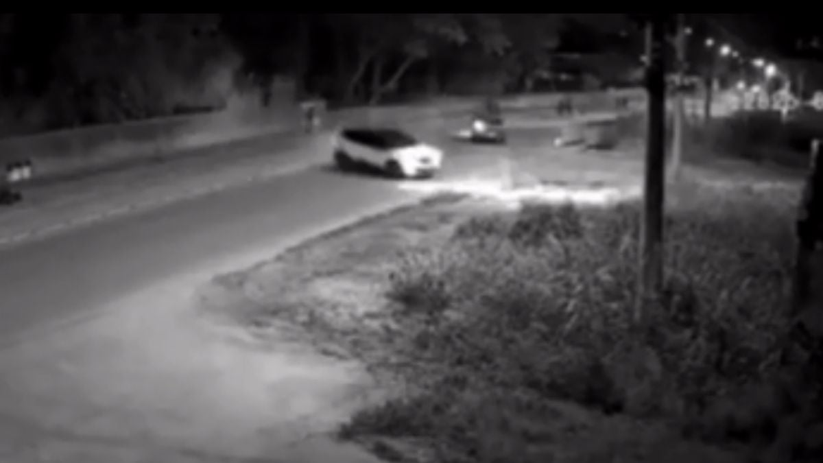 Motorista foge após acidente na rua Pitangui, em Divinópolis