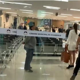 Câmara de Divinópolis adia votação sobre sensores de glicose