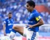 Lucas Romero pode atingir marca de 300 jogos pelo Cruzeiro na partida contra o Flamengo