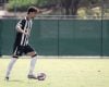 Atlético relaciona jovem zagueiro Pedro Lemos para jogo contra o Internacional