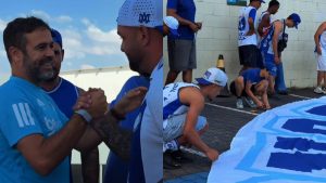 Artur Jorge participa de encontro com torcedores do Cruzeiro antes do clássico contra o Atlético