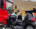 Acidente na BR-116 em Minas Gerais deixa duas pessoas mortas e uma gravemente ferida