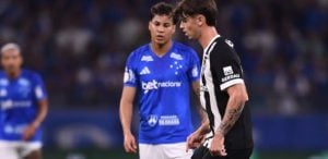 Jovem zagueiro Vitão demonstra maturidade em estreia no clássico do Atlético e reforça sua presença na equipe principal