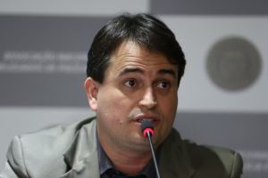 Delegado da Polícia Federal investigado por esquema de mineração ilegal teria planejado abrir estabelecimento de prostituição em Belo Horizonte, aponta relatório