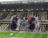 Torcida do Atlético prepara festa com mosaico 3D e paredão de bandeiras para jogo contra o Cruzeiro na Arena MRV