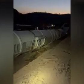 Carreta carregada com 61 mil litros de etanol tombou na MGC-418, provocando interdi&ccedil;&atilde;o total da rodovia em Te&oacute;filo Otoni