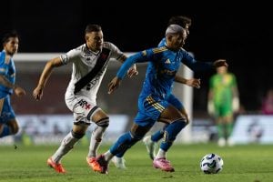 Cruzeiro e Vasco se enfrentam com vantagens estatísticas para a equipe mineira no Campeonato Brasileiro