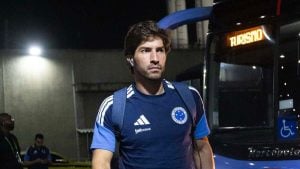 Cruzeiro enfrenta risco de suspensão de jogadores por cartões amarelos na partida contra o Vasco