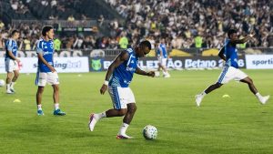 Cruzeiro demonstra força do elenco titular, mas fragilidade do banco compromete desempenho em jogo contra o Vasco