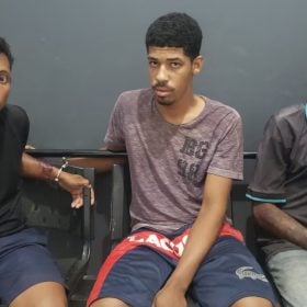 Tr&ecirc;s homens s&atilde;o presos suspeitos de manter idosa sequestrada, obrig&aacute;-la a contrair empr&eacute;stimo de R$ 32 mil e assassin&aacute;-la em Minas Gerais