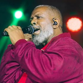 P&eacute;ricles ir&aacute; interpretar o Hino Nacional na abertura do NFL Rio