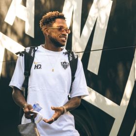 Fred inicia partida pelo Atl&eacute;tico no banco de reservas em estreia oficial pelo clube